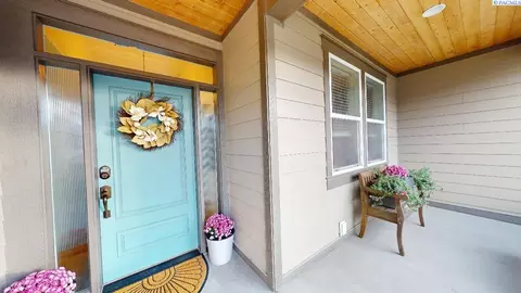 470 SW Ramsey Ct, Pullman, WA 99163 photo 2