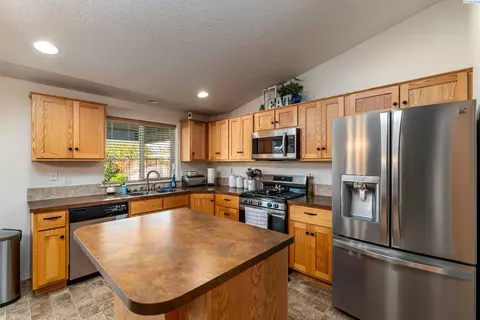 9401 Broughton Dr, Pasco, WA 99301 photo 8