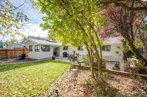 240 NW Windus St, Pullman, WA 99163 photo 2
