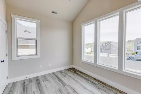 1105 NW Marshland St, Pullman, WA 99163 photo 6