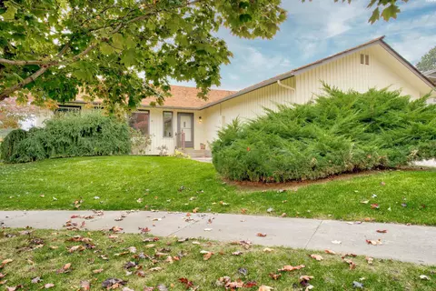 4002 Desert Dr, Pasco, WA 99301 photo 3