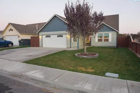 5708 Taft Dr, Pasco, WA 99301 photo 2