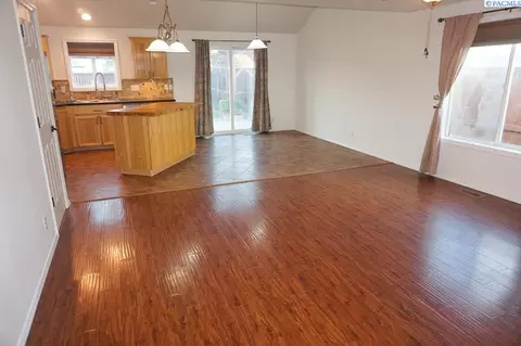 5708 Taft Dr, Pasco, WA 99301 photo 5