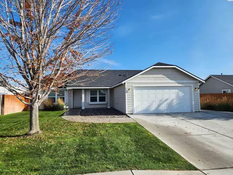 6013 Bayview Ln, Pasco, WA 99301 photo 1