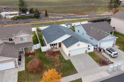 1380 SW Lost Trail Dr, Pullman, WA 99163 photo 3