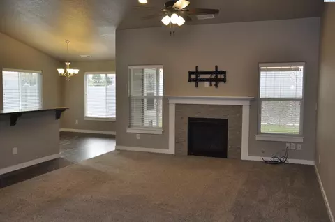 575 SW Wheat Ridge Dr, Pullman, WA 99163 photo 4