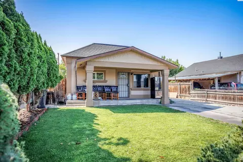824 S 8th Ave, Pasco, WA 99301 photo 3