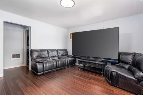 824 S 8th Ave, Pasco, WA 99301 photo 4
