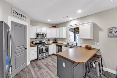 6210 Ochoco Ln, Pasco, WA 99301 photo 14