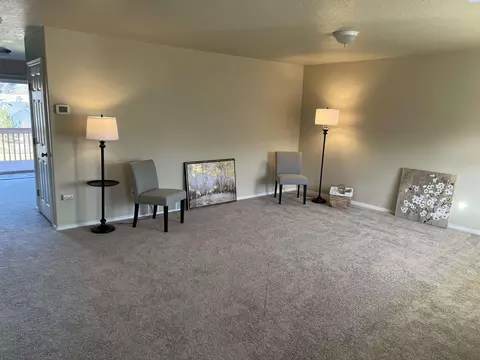 1124 SW Lost Trail Dr, Pullman, WA 99163 photo 2