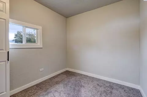 1216 S 3rd Ave, Pasco, WA 99301 photo 9