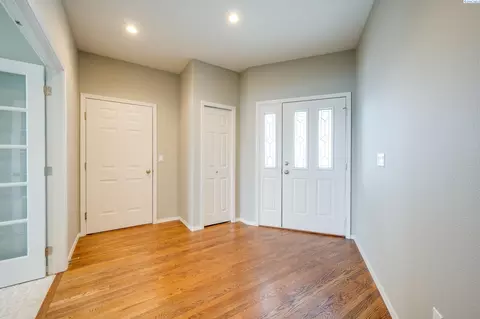 1524 SW Capri Ct, Pullman, WA 99163 photo 3