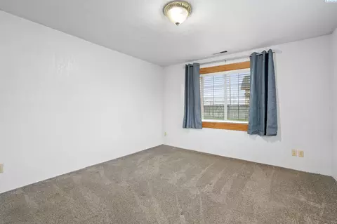 812 S 11th Ave, Pasco, WA 99301 photo 14