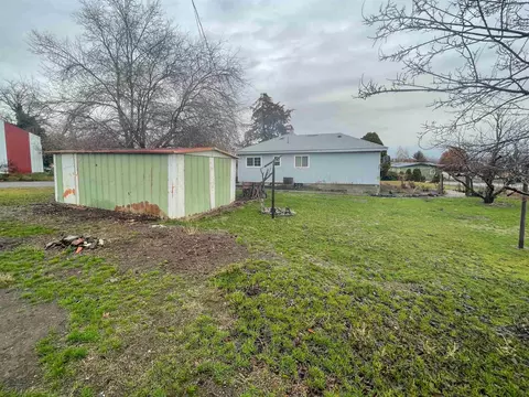449 N 4th Ave, Connell, WA 99326 photo 3
