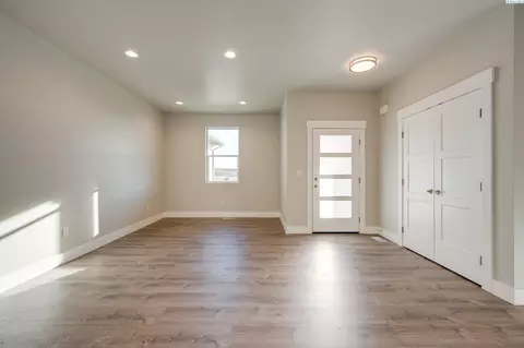 570 SW Wallowa St, Pullman, WA 99163 photo 3
