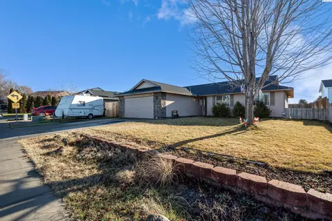6604 Ebbets Dr, Pasco, WA 99301 photo 2