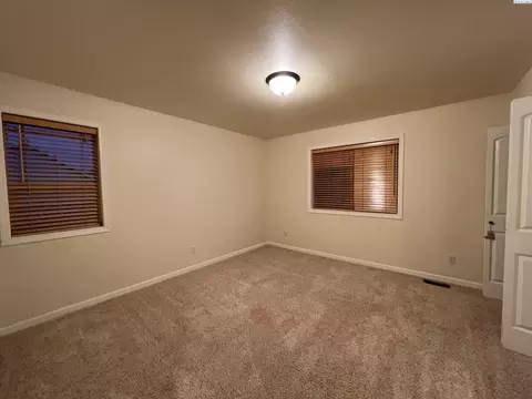 975 SW Crestview St, Pullman, WA 99163 photo 9