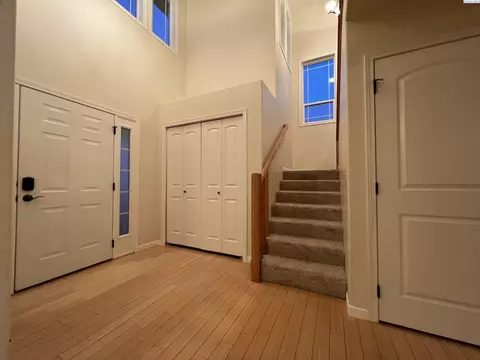 975 SW Crestview St, Pullman, WA 99163 photo 2