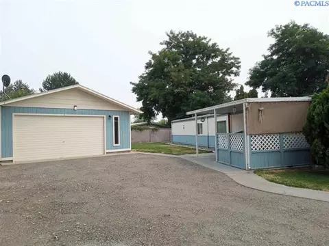 2700 Fleming, Pasco, WA 99301 photo 2