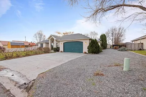 5220 W Agate St, Pasco, WA 99301 photo 4