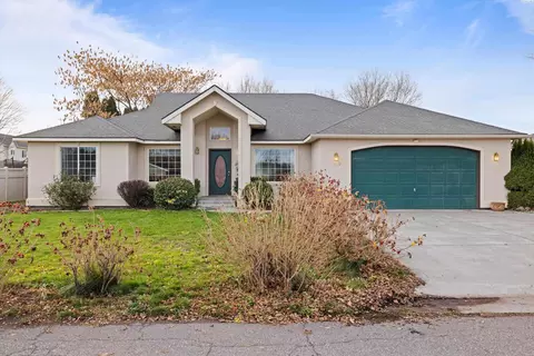 5220 W Agate St, Pasco, WA 99301 photo 2