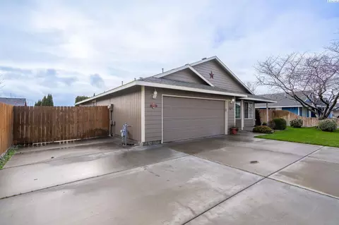 7916 Madeira Dr, Pasco, WA 99301 photo 5
