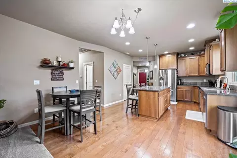 4215 Phoenix Ln, Pasco, WA 99301 photo 17