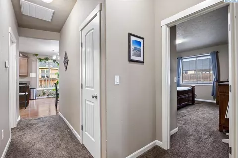4215 Phoenix Ln, Pasco, WA 99301 photo 23