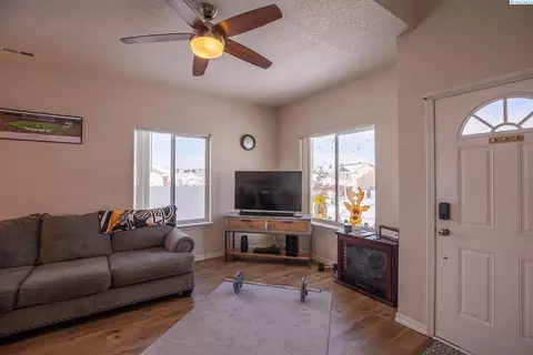 1459 SW Sagebrush, Pullman, WA 99163 photo 2