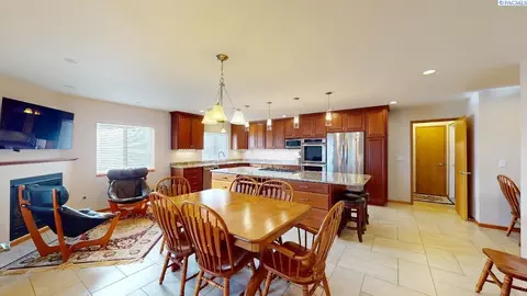 755 SE Carolstar Dr, Pullman, WA 99163 photo 6