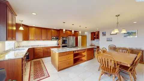 755 SE Carolstar Dr, Pullman, WA 99163 photo 9