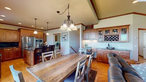 1880 SW Barclay Ridge Dr, Pullman, WA 99163 photo 13