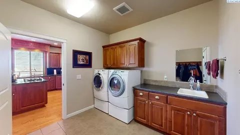 1880 SW Barclay Ridge Dr, Pullman, WA 99163 photo 28
