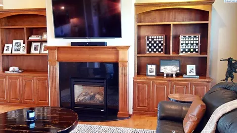 1880 SW Barclay Ridge Dr, Pullman, WA 99163 photo 8