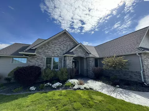 1880 SW Barclay Ridge Dr, Pullman, WA 99163 photo 2