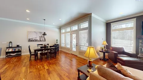 210 SW Prairie Ct, Pullman, WA 99163 photo 6
