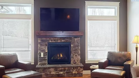 210 SW Prairie Ct, Pullman, WA 99163 photo 4
