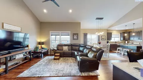 1230 SW Marcia Dr, Pullman, WA 99163 photo 4
