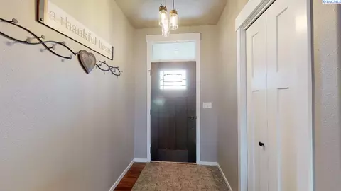 1230 SW Marcia Dr, Pullman, WA 99163 photo 3