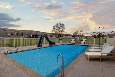 26206 S Sunset Meadow Loop, Kennewick, WA 99338 photo 1