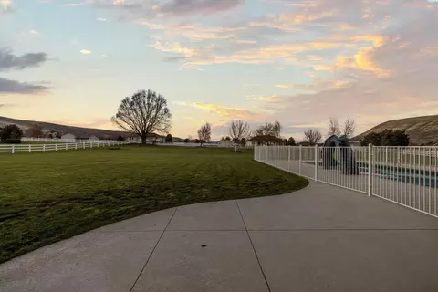 26206 S Sunset Meadow Loop, Kennewick, WA 99338 photo 41