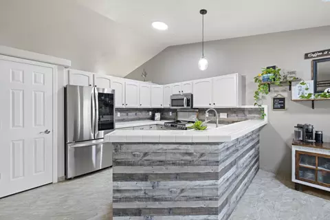 8018 Canyon Dr, Pasco, WA 99301 photo 6
