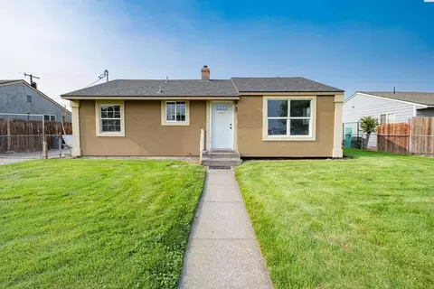 2007 Riverview Dr, Pasco, WA 99301 photo 1