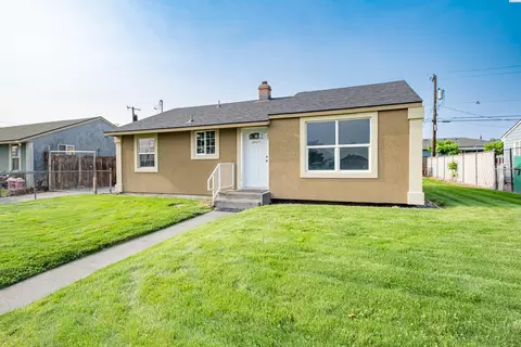 2007 Riverview Dr, Pasco, WA 99301 photo 2