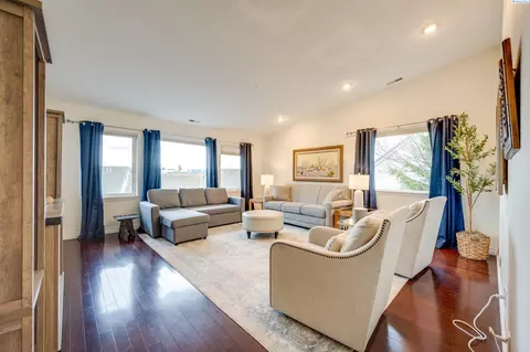 545 SE Quail Ridge Dr #4, Pullman, WA 99163 photo 4