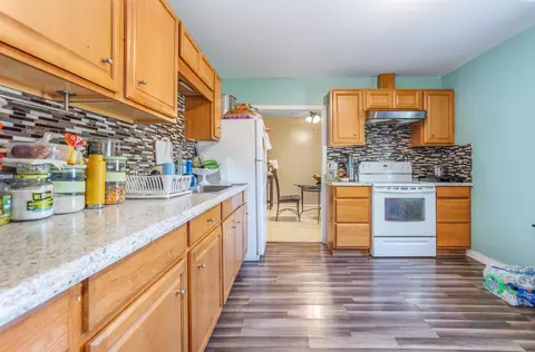 Kitchen - 805 S 5th Ave, Pasco, WA 99301 photo 3 of 3