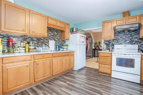 Kitchen - 805 S 5th Ave, Pasco, WA 99301 photo 1 of 3