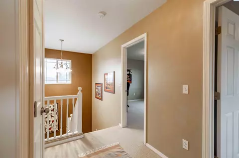 Entry Way - 1600 NW Canyon View Dr, Pullman, WA 99163 photo 3 of 3