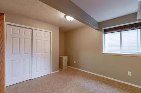 Bedroom - 1600 NW Canyon View Dr, Pullman, WA 99163 photo 9 of 11