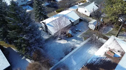 Exterior - 310 SE Bellevue St, Pullman, WA 99163 photo 7 of 8